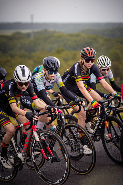 A group of cyclists in the Nederlands Kampioenschap race.