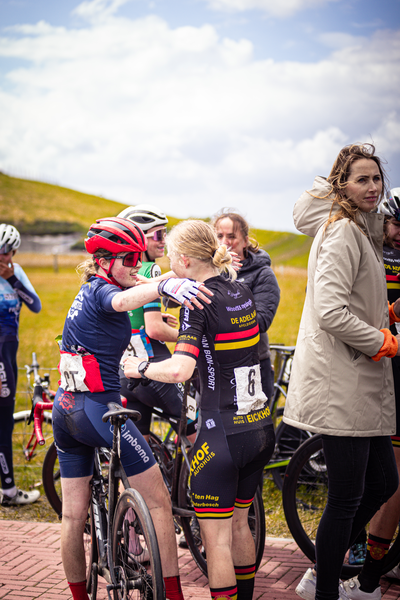 A group of cyclists at the Nederlands Kampioenschap 2024 race.