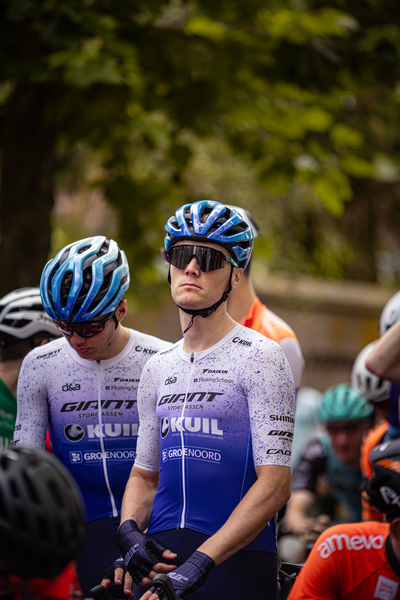 Two cyclists at the Midden Brabant Poort Omloop race.