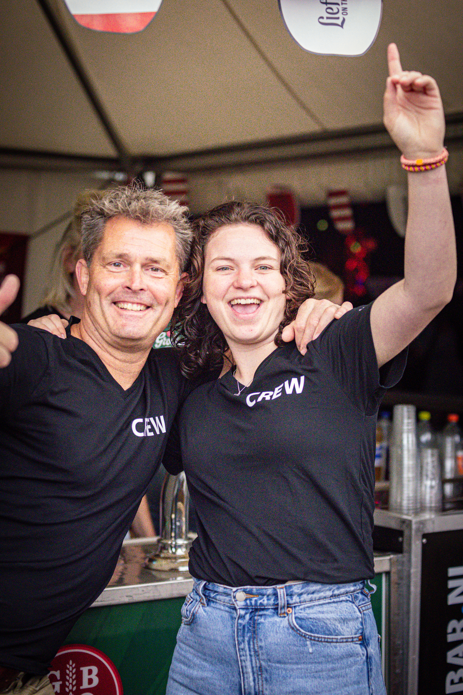 Two people posing for a photo at the Kermis Boerhaar.