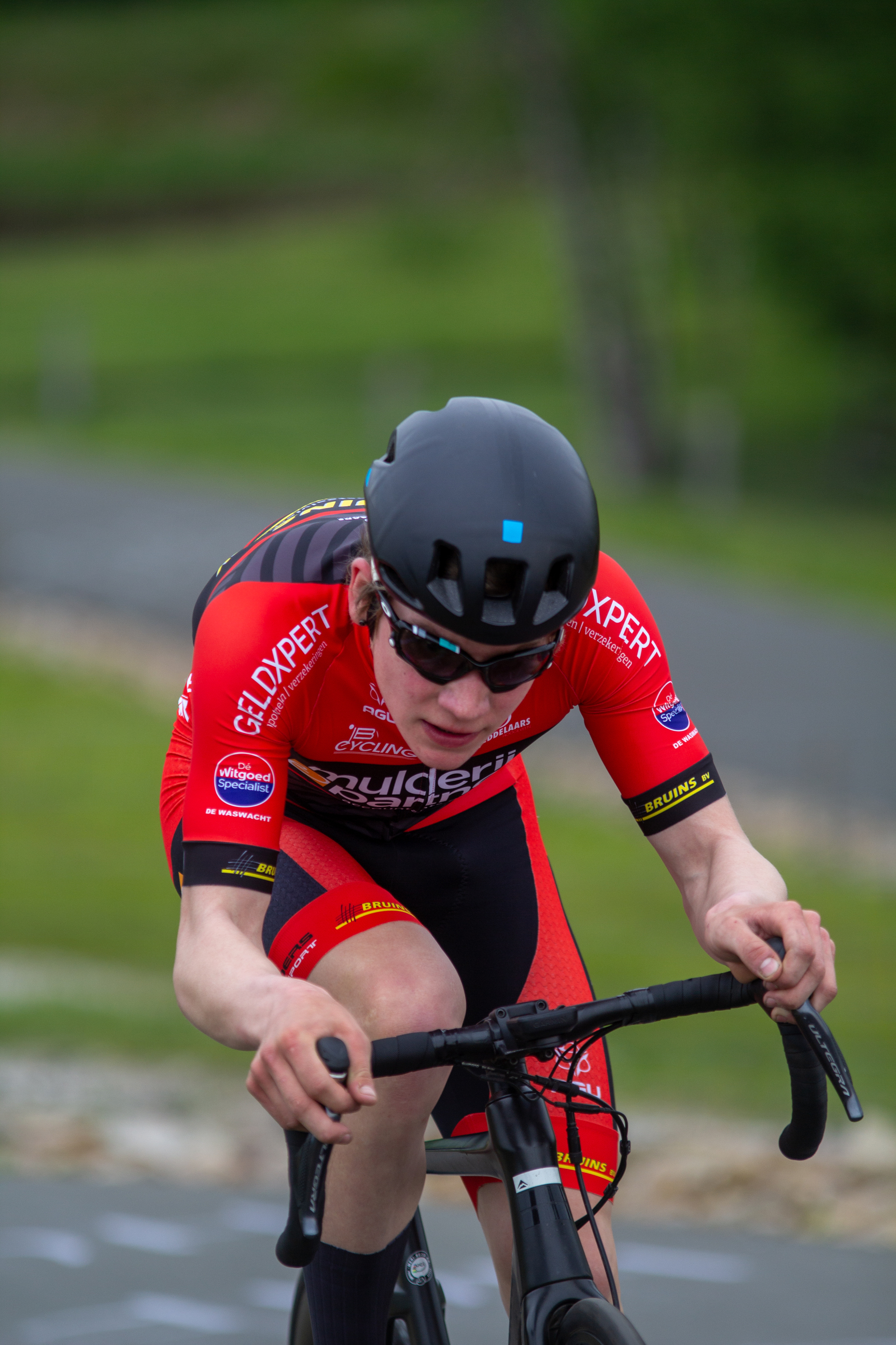 A young man riding a bike in the race for Herren TT.